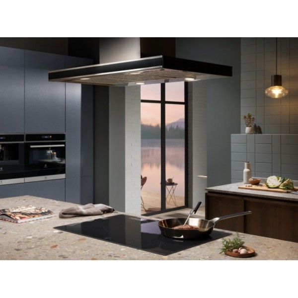 Варильна поверхня Electrolux EIS6648