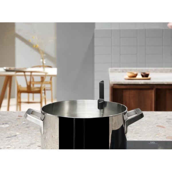 Варильна поверхня Electrolux EIS6648