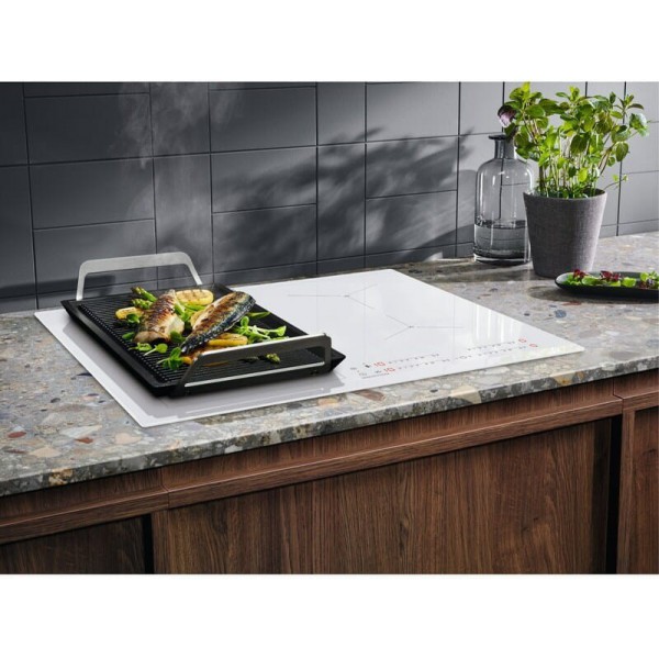 Варильна поверхня Electrolux EIV83443BW