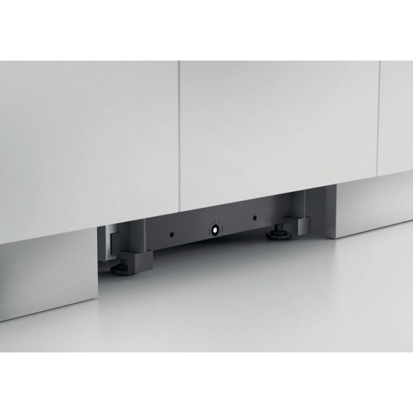 Посудомийна машина Whirlpool WSIC3M27C