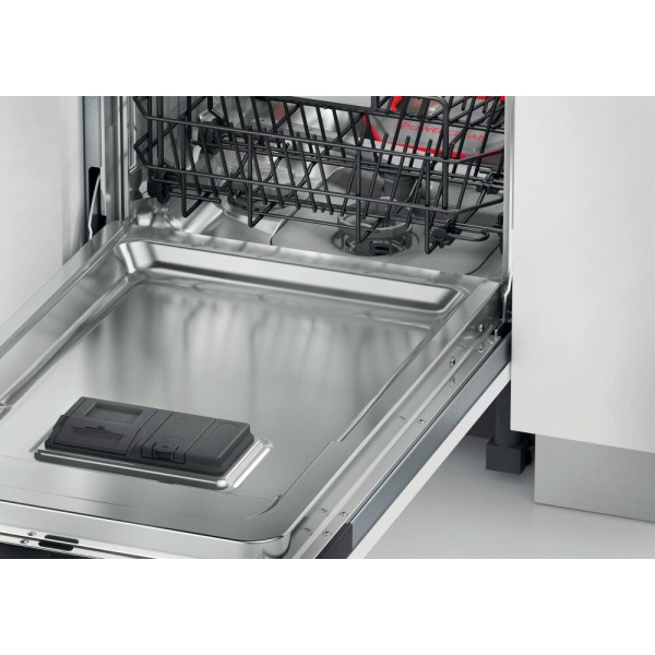 Посудомийна машина Whirlpool WSIC3M27C