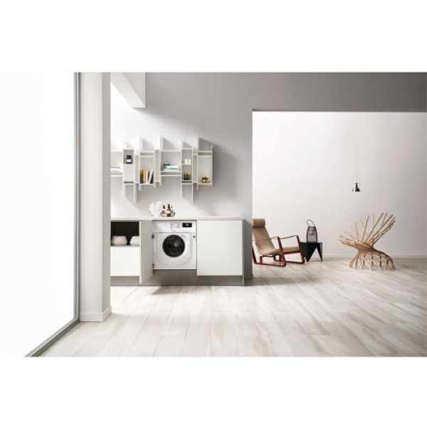 Пральна машина Whirlpool WMWG 71484 E